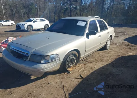 2011 Ford Crown Victoria Police z USA, uszkodzony, nr VIN 2FABP7BV1BX145760